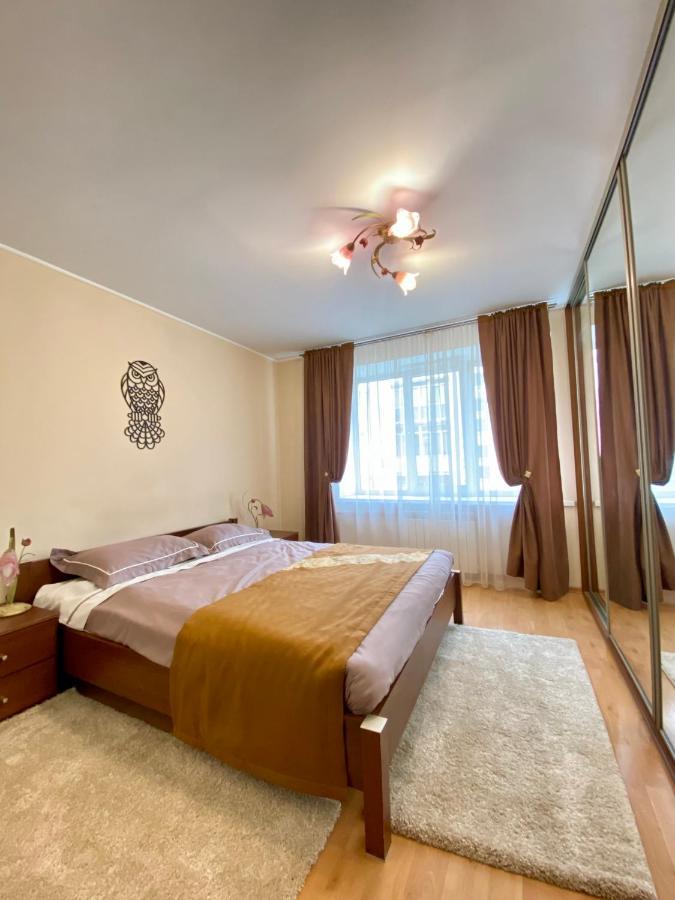 Центр. Острозького. Простора Та Комфортна. 2 Спальні Ternopil Extérieur photo