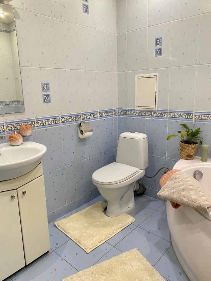 Центр. Острозького. Простора Та Комфортна. 2 Спальні Ternopil Extérieur photo